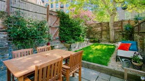 Unclassified image, 5 of 21, button - Modern Garden Apartment Camden (London)