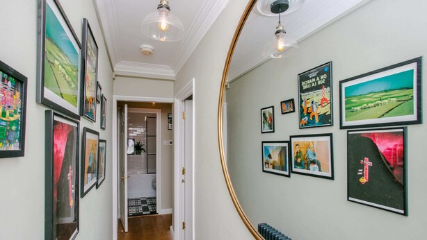 Unclassified image, 1 of 21, button - Modern Garden Apartment Camden (London)