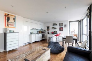 公寓, 2 間臥室 | 客廳 | 電視