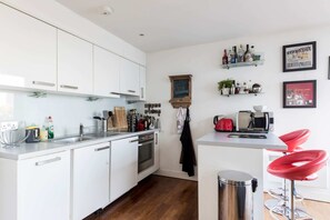 公寓, 2 間臥室 | 私人廚房 | 雪櫃、微波爐、焗爐、爐具