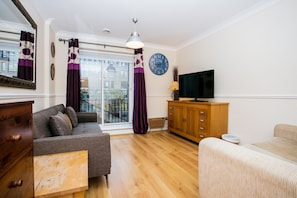 Apartment, 1 Bedroom | Living room