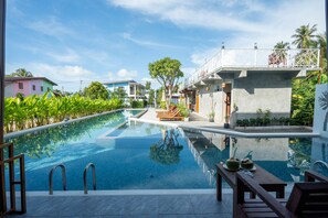 Deluxe Double Room, Poolside | Terrace/patio - Janpa Resort (Don Sak)