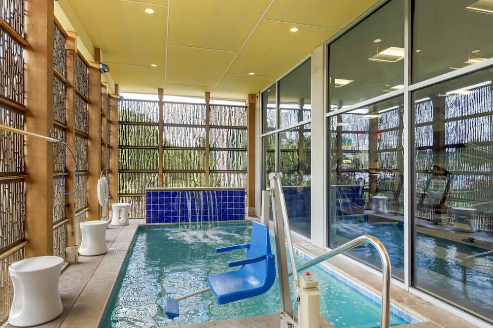 GLō Best Western Dallas South DeSoto