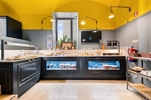 Free daily local cuisine breakfast