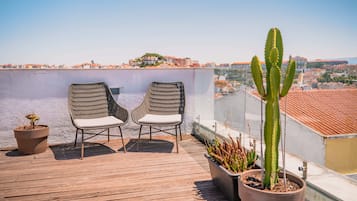 Signature Suite with Terrace and River View | Terraza o patio
