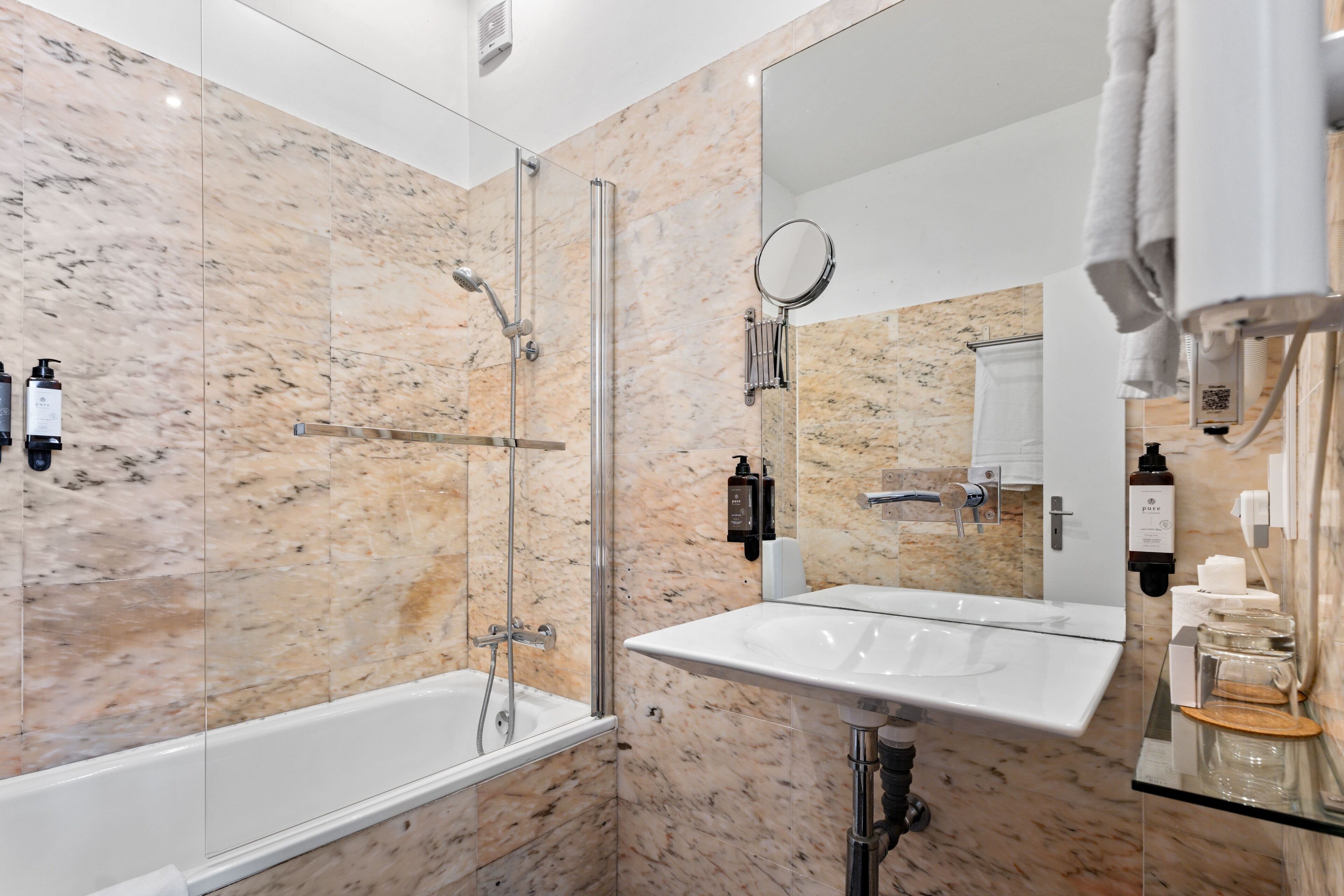 Photo - Quinta Colina by Shiadu