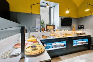 Free daily local cuisine breakfast