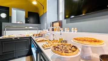Desayuno de cocina local incluido todos los días