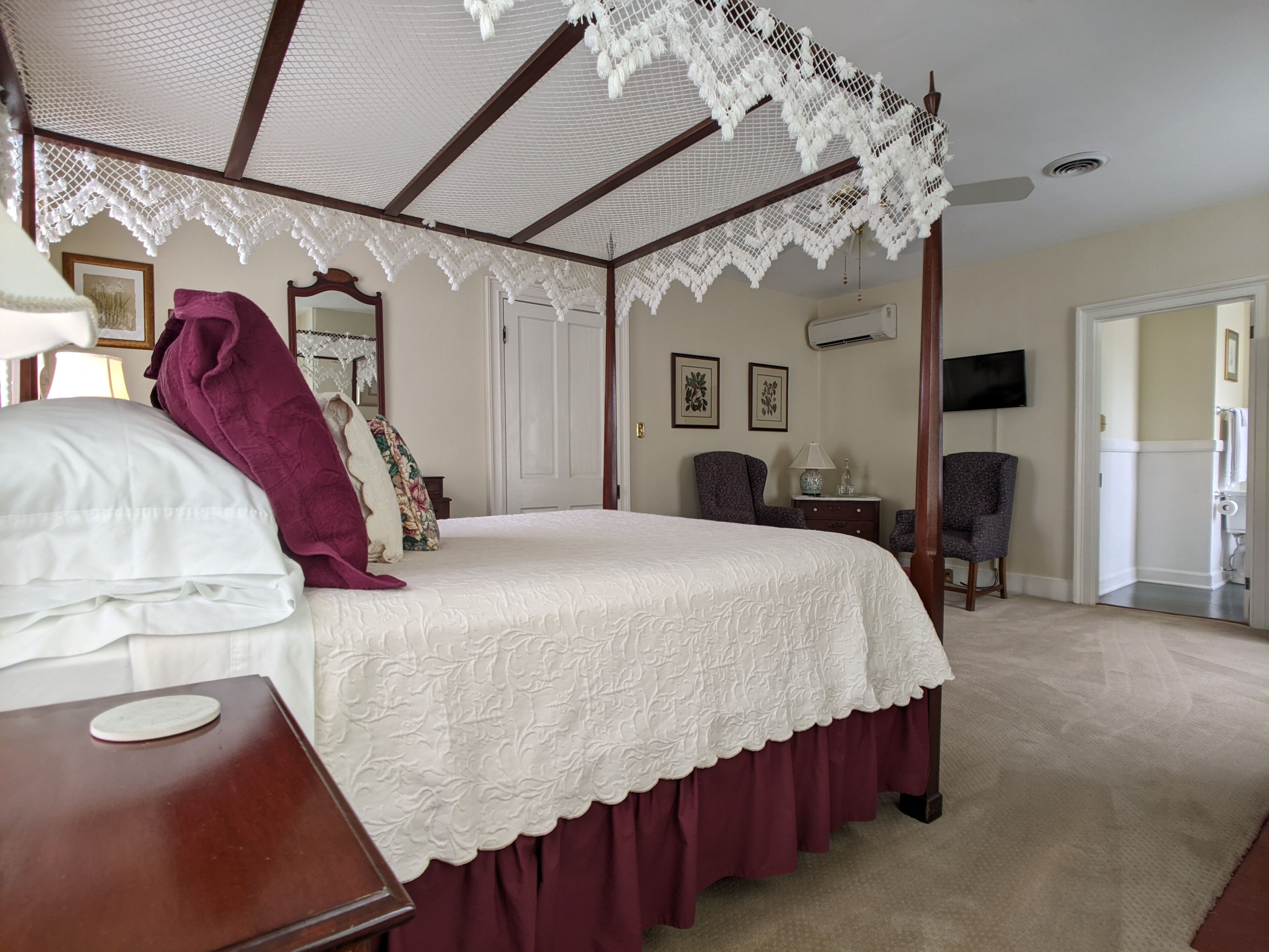 Habitación Elite, 1 cama de matrimonio, baño privado, en esquina | 1 dormitorio, ropa de cama de alta calidad, decoración individual