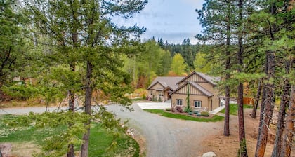 Evergreen Mountain Lodge