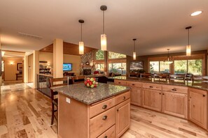 Chalet | Living area | Flat-screen TV, fireplace, video-game console, DVD player
