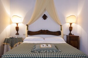 Apartment, 1 Bedroom, Kitchenette | Free WiFi, bed sheets