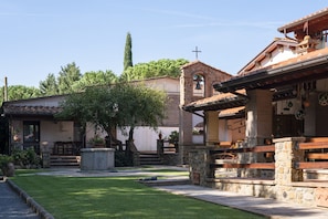 Exterior detail - Agriturismo La Rombaia (Castiglione della Pescaia)