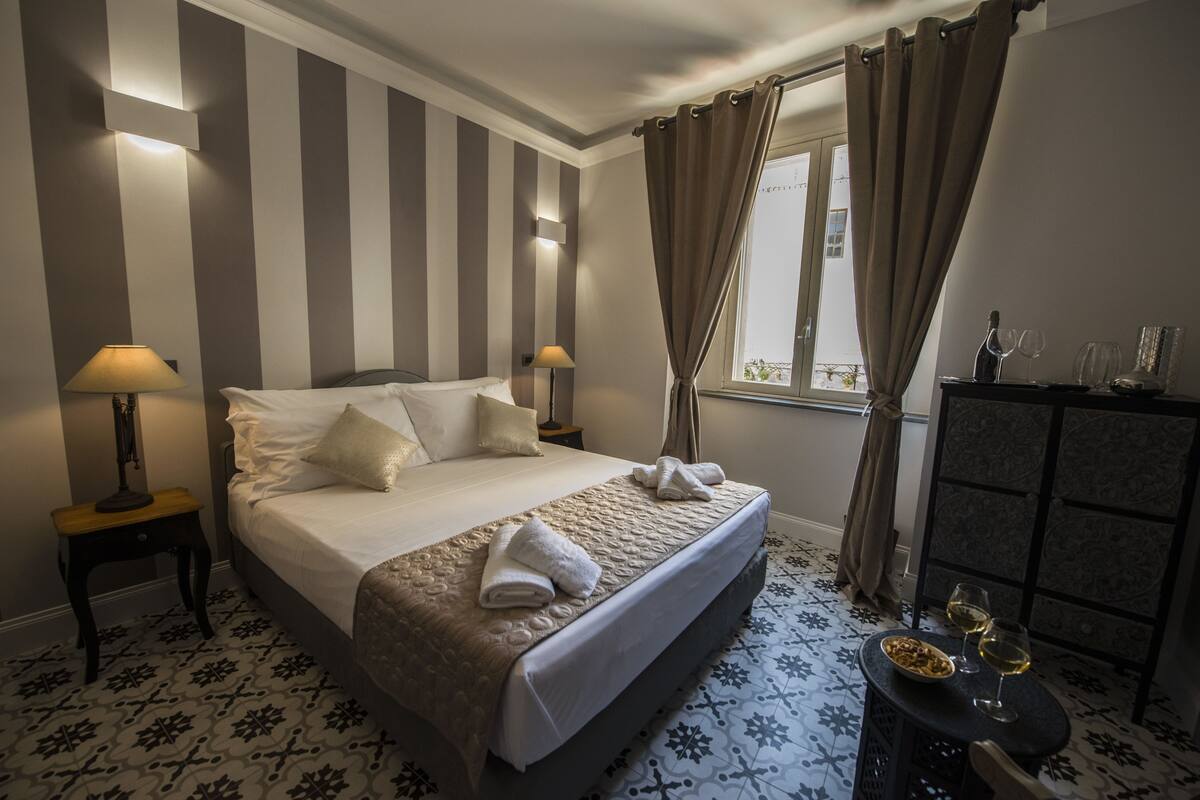 Deluxe Double Room | 1 bedroom, Frette Italian sheets, premium bedding, down comforters