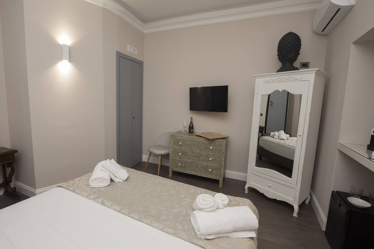 Classic Double Room, Sea View | 1 bedroom, Frette Italian sheets, premium bedding, down comforters