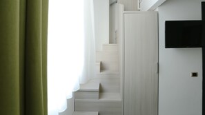Economy Double or Twin Room, Ensuite