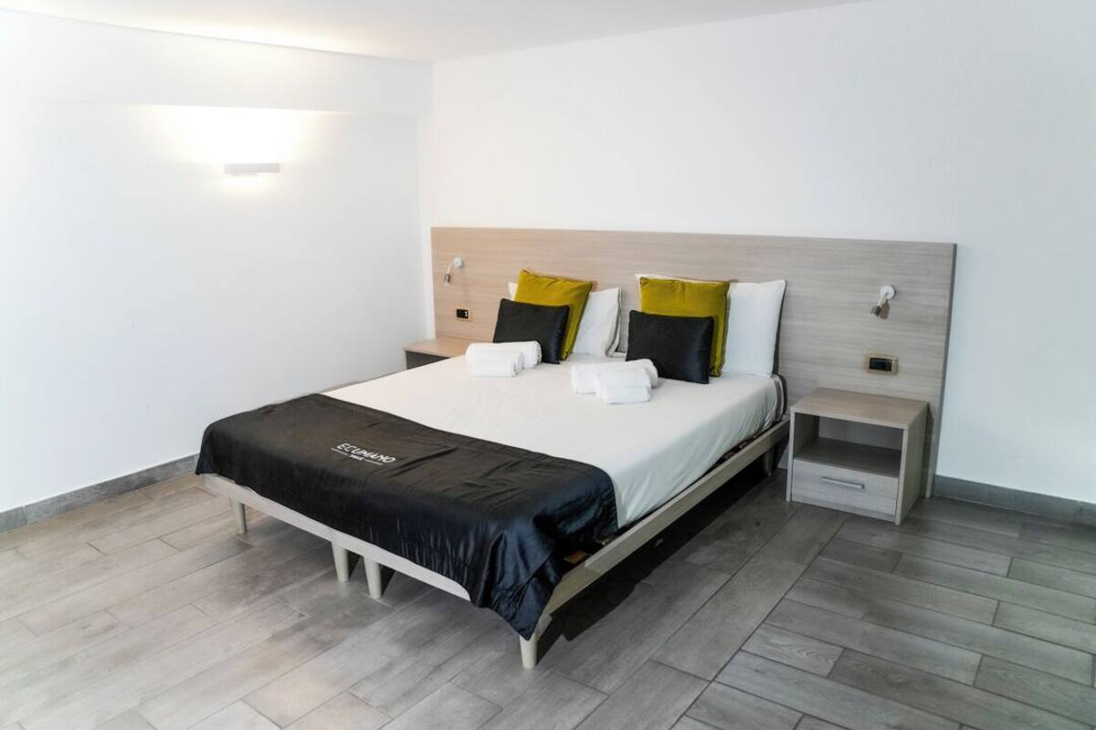 Ropa de cama de alta calidad y minibar 