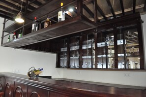 Bar (on property) - Hotel Duomo & Apartments (Kampala)