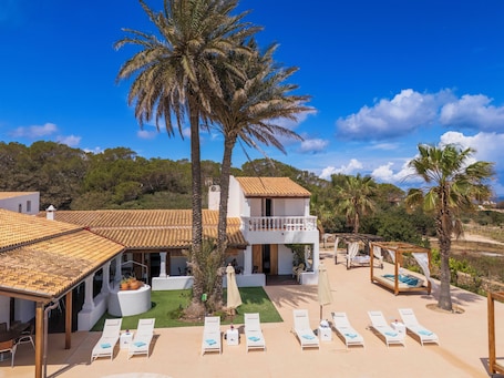 Exterior. Es Pas Formentera Agroturismo