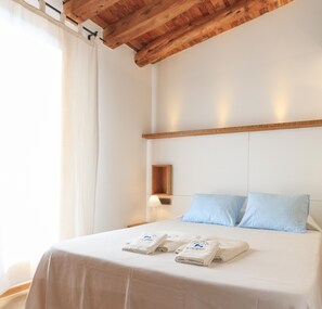 Double Room, Balcony, Partial Sea View (Menorca) | Iron/ironing board, free WiFi, bed sheets - Es Pas Formentera Agroturismo (Formentera)
