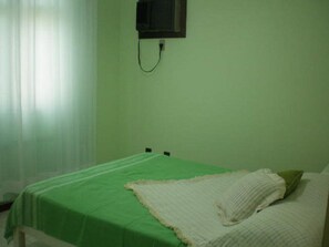 Apartment (1018) | 2 bedrooms, free WiFi - Apartamento Menos de 100m do Mar (Bombinhas)
