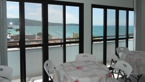 Unclassified image, 2 of 97, button - Linda Cobertura com Piscina Privativa (Bombinhas)