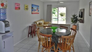 Apartment (1014) | Living area - Apto Pescada Branca Centro Bombinhas (Bombinhas)