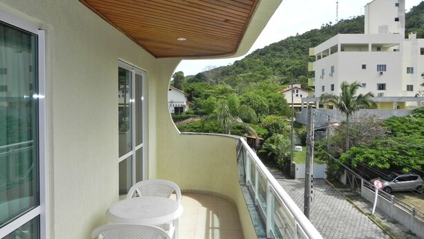 View from property - Apto Pescada Branca Centro Bombinhas (Bombinhas)