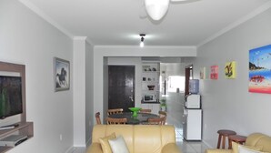 Apartment (1014) | Living area - Apto Pescada Branca Centro Bombinhas (Bombinhas)