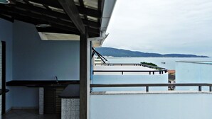 Appartement (1021) | Vue de la chambre