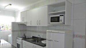 Private kitchen - Belo Apartamento Praia Central Bombinhas (Bombinhas)