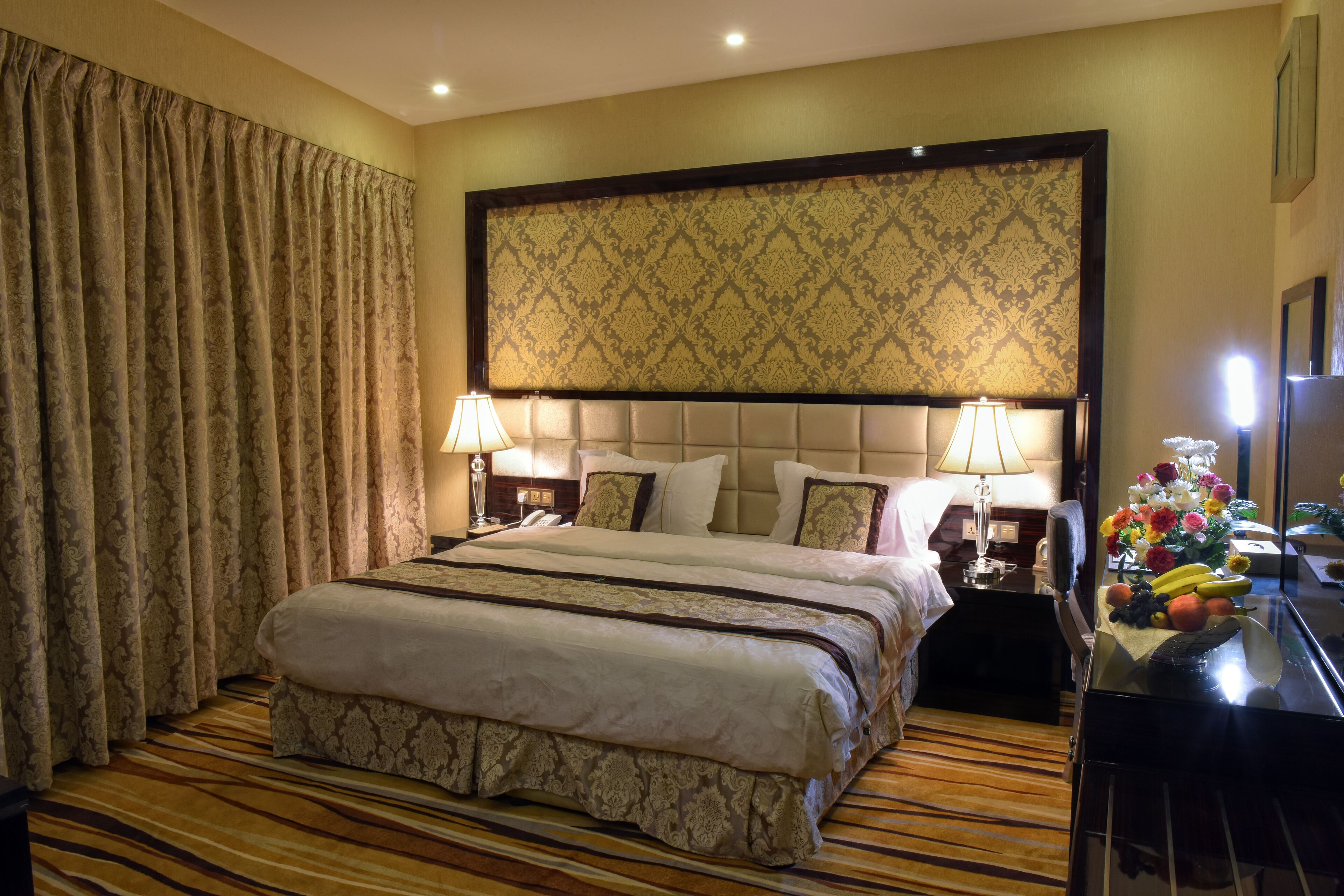 1 bedroom, Egyptian cotton sheets, premium bedding, Select Comfort beds