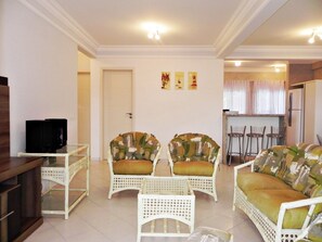 公寓 (1010) | 客廳 | 平面電視