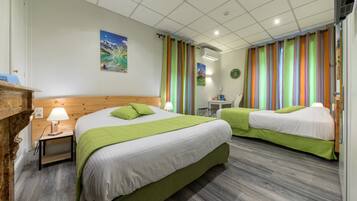 Schreibtisch, kostenloses WLAN, BettwÀsche