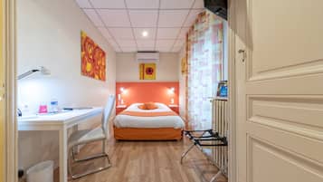 Standard Single Room | Desk, free WiFi, bed sheets