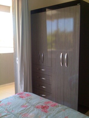 Apartment (1009)