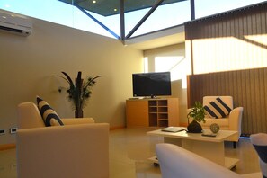 Deluxe-Haus, 3 Schlafzimmer | Wohnbereich