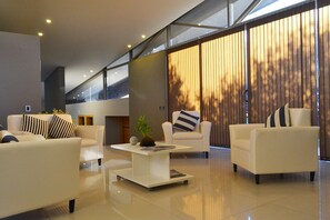 Rumah Deluks, 3 kamar tidur | Area keluarga | TV layar datar dan perapian