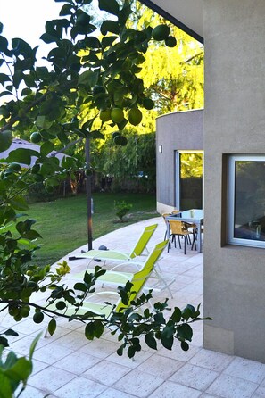 Deluxe-Haus, 3 Schlafzimmer | Terrasse/Patio