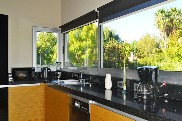 Rumah Deluks, 3 kamar tidur | Dapur pribadi | Lemari es besar, microwave, oven, dan kompor