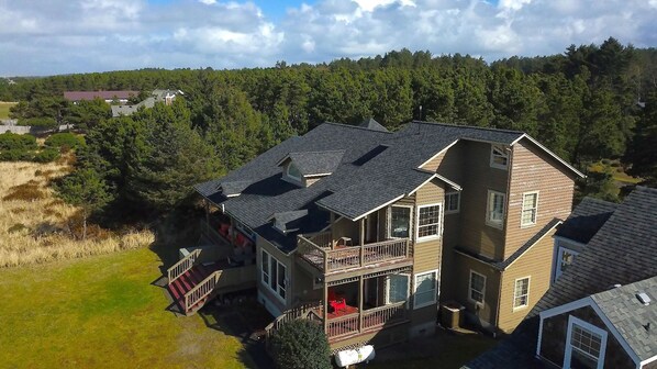 Property grounds - Beach Haven (Ocean Park)