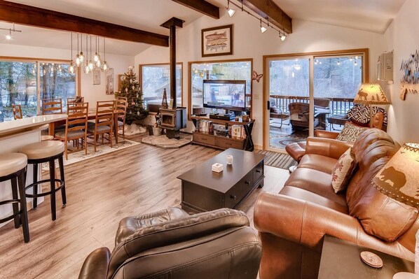 Chalet | Living area