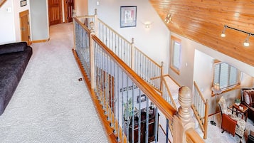 Chalet | Living area | Flat-screen TV, fireplace, video game console, DVD player