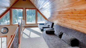 Chalet | Living area | Flat-screen TV, fireplace, video game console, DVD player