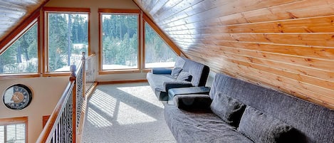 Chalet | Living area