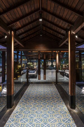 Lobby - Radhe Upavan Resort (Ahmedabad)