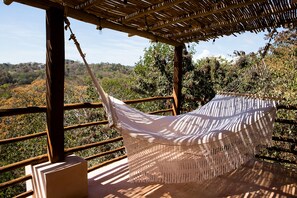 Kamar Panorama | Minibar, brankas, meja kerja, dan Wi-Fi gratis