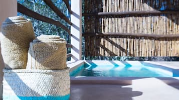 Comfort-Zimmer, Mehrere Betten | Minibar, Zimmersafe, Schreibtisch, kostenloses WLAN