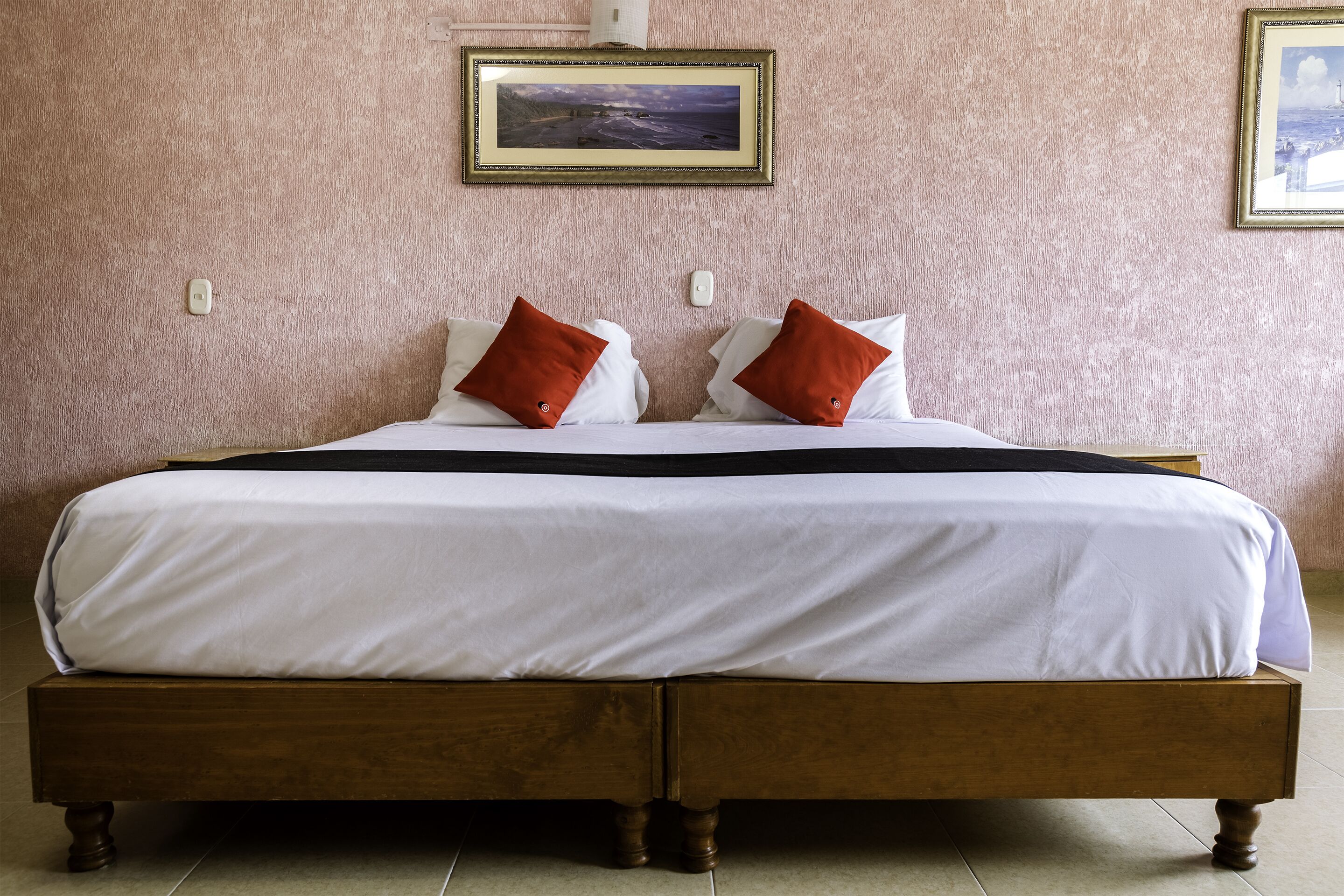 superior room | free wifi, bed sheets, wheelchair access
