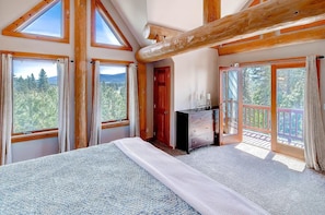 木屋 | 3 間臥室、免費無線上網、床單